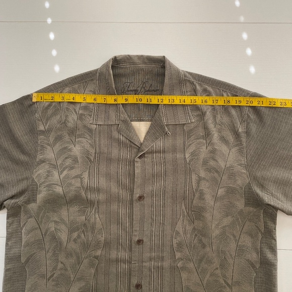 TOMMY BAHAMA Palm Tree Hawaiian Silk Button Up Green Khaki Shirt. Size L - Picture 15 of 15